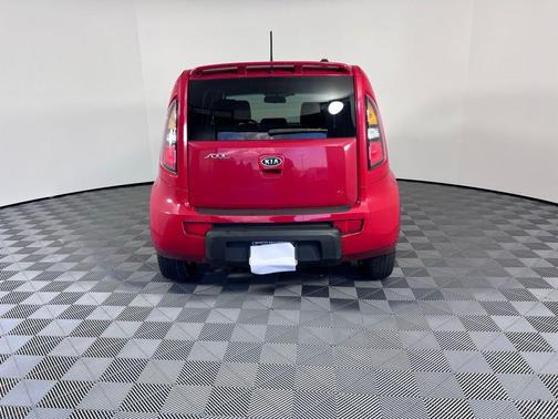 2011 Kia Soul +