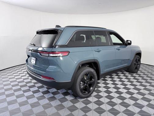 Steel Blue 2026 Jeep Grand Cherokee Limited 4x2