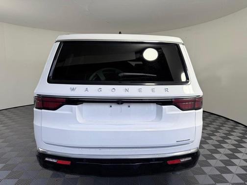 Bright White Clearcoat 2024 Jeep Wagoneer Series II