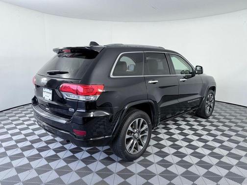 Diamond Black 2018 Jeep Grand Cherokee Overland