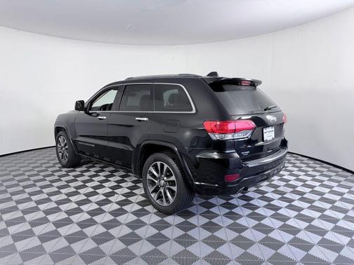 Diamond Black 2018 Jeep Grand Cherokee Overland