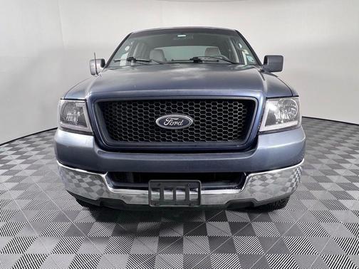 2005 Ford F-150 XLT SuperCrew