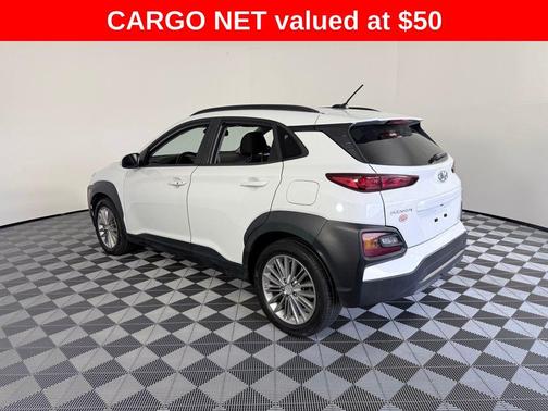 Chalk White 2018 Hyundai KONA SEL