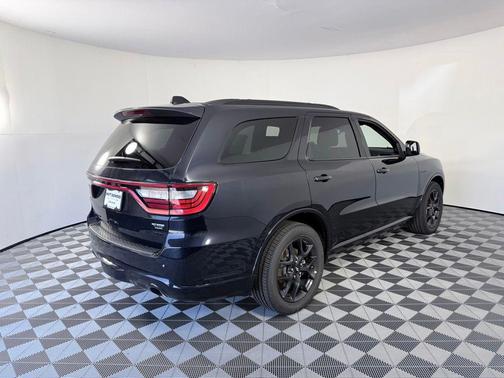 Night 2026 Dodge Durango GT HEMI V8