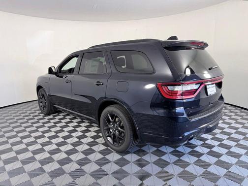 Night 2026 Dodge Durango GT HEMI V8
