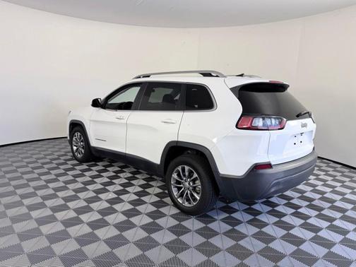 Bright White Clearcoat 2019 Jeep Cherokee Latitude Plus