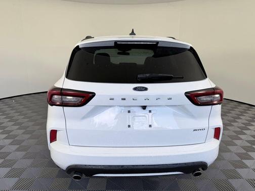 Oxford White 2023 Ford Escape ST-Line