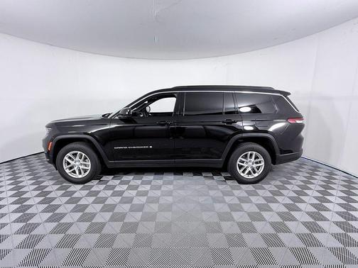 Diamond Black 2025 Jeep Grand Cherokee L Laredo