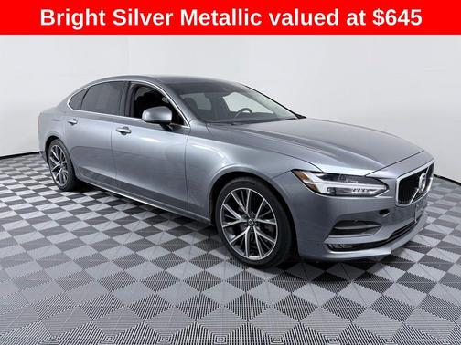 2019 Volvo S90 T6 Momentum