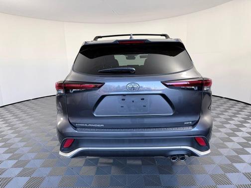 2024 Toyota Highlander XSE