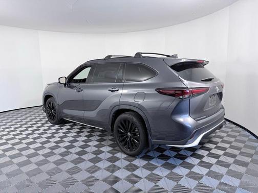 2024 Toyota Highlander XSE