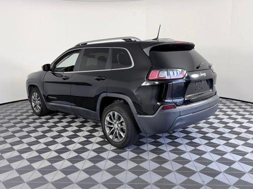 Diamond Black 2021 Jeep Cherokee Latitude Plus