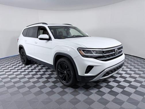 2022 Volkswagen Atlas 3.6L SE w/Technology
