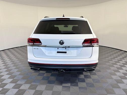 2022 Volkswagen Atlas 3.6L SE w/Technology