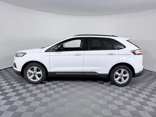 Oxford White 2022 Ford Edge SE