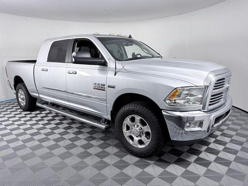 Bright Silver Clearcoat Metallic 2016 RAM 2500 Big Horn