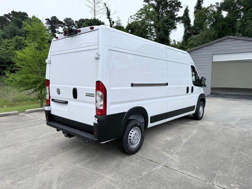 Bright White 2026 RAM ProMaster 2500 High Roof