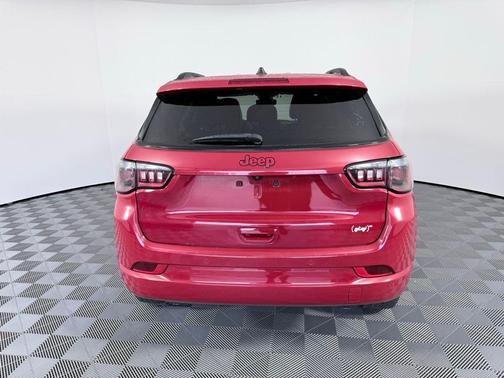 2023 Jeep Compass (RED) Edition