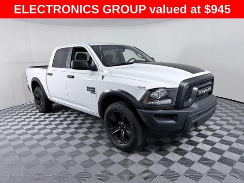 Bright White Clearcoat 2022 RAM 1500 Classic SLT