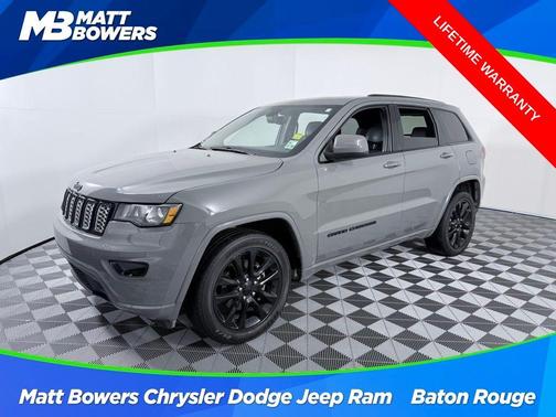 Sting Gray Clearcoat 2020 Jeep Grand Cherokee Altitude