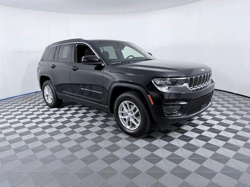 Diamond Black 2026 Jeep Grand Cherokee Laredo X