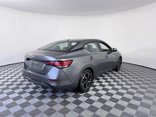 Gun Metallic 2024 Nissan Sentra SV