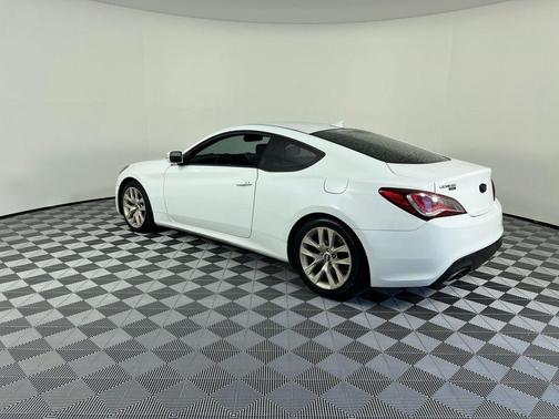 2016 Hyundai Genesis Coupe 3.8 Base
