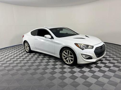 2016 Hyundai Genesis Coupe 3.8 Base