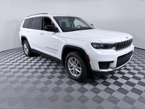 2023 Jeep Grand Cherokee L Laredo
