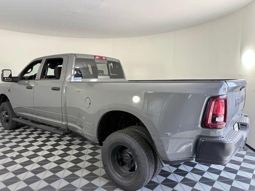 Ceramic Gray 2026 RAM 3500 Tradesman