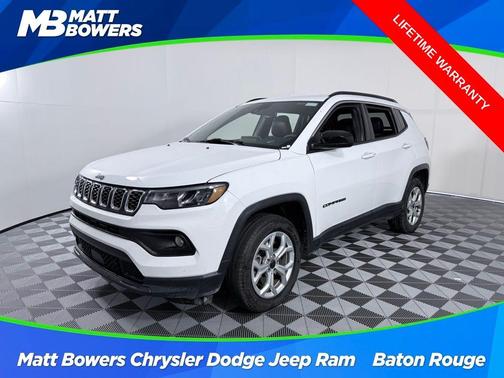 Bright White Clearcoat 2025 Jeep Compass Latitude