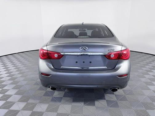 2015 INFINITI Q50 Premium