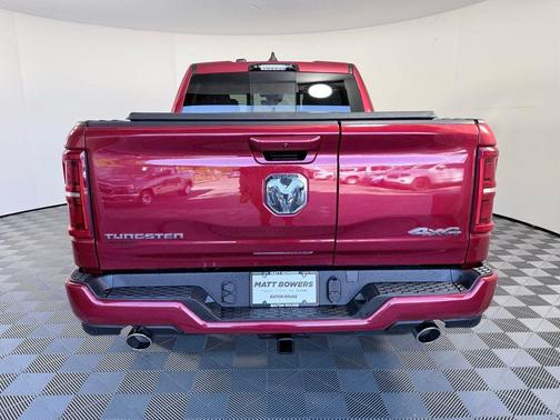 Molten Red Pearlcoat 2026 RAM 1500 Tungsten