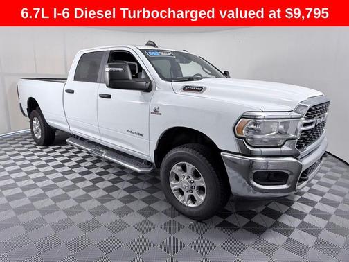 Bright White Clearcoat 2023 RAM 2500 Big Horn