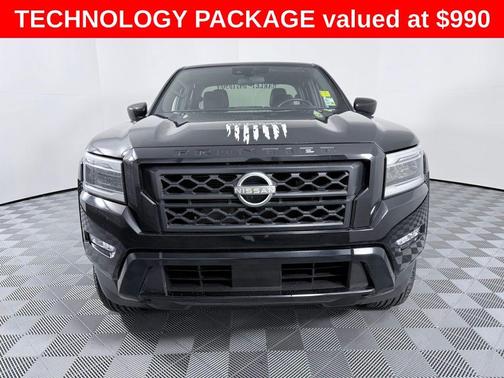 2023 Nissan Frontier SV