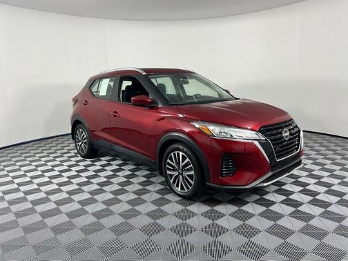 2022 Nissan Kicks SV