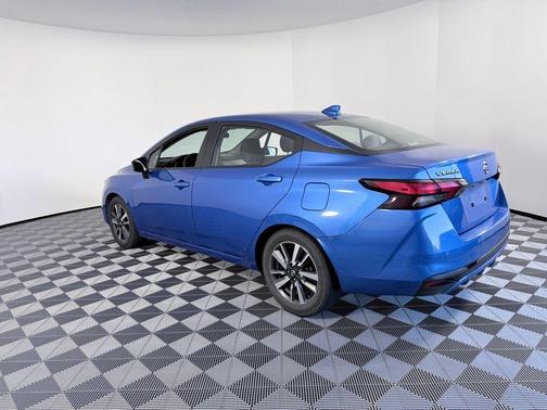 2021 Nissan Versa 1.6 SV
