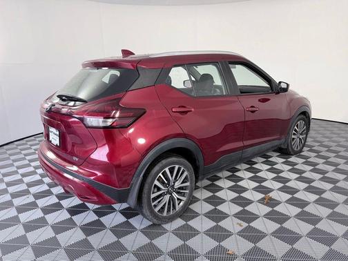 2022 Nissan Kicks SV