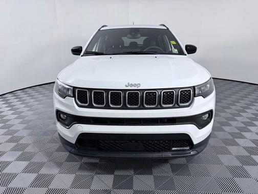 2023 Jeep Compass Latitude Lux