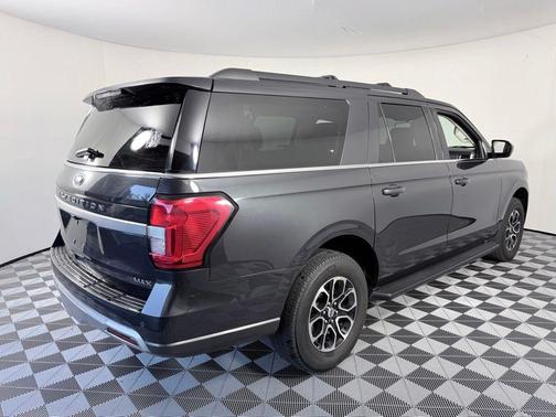 Gray Metallic 2024 Ford Expedition Max XLT