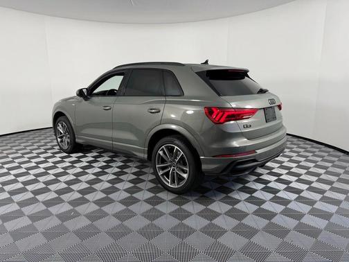 2024 Audi Q3 45 S line Premium