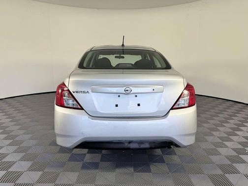 Brilliant Silver 2016 Nissan Versa 1.6 S