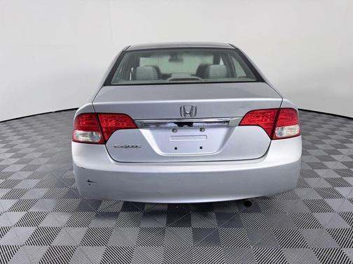 Alabaster Silver Metallic 2011 Honda Civic LX