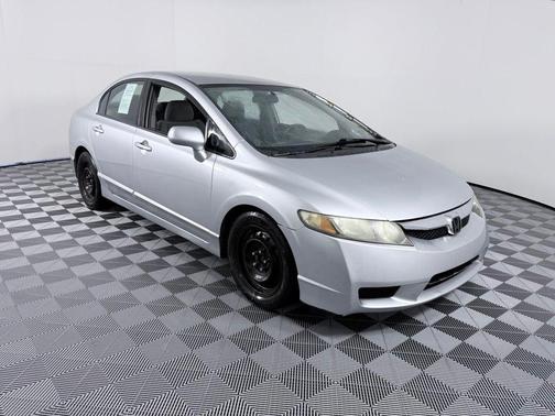 Alabaster Silver Metallic 2011 Honda Civic LX