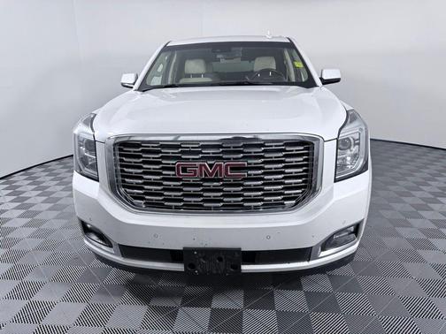 White Frost Tri-Coat 2019 GMC Yukon Denali