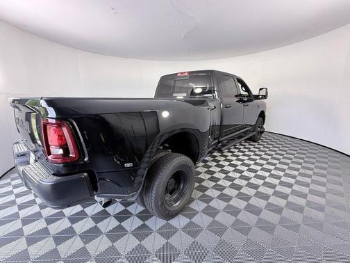 Diamond Black 2026 RAM 3500 Tradesman