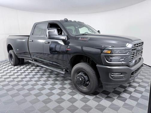 Diamond Black 2026 RAM 3500 Tradesman