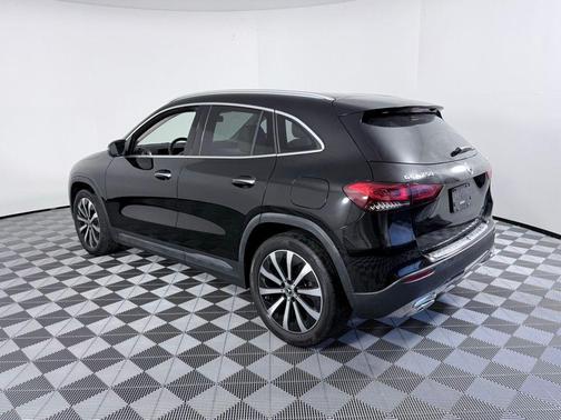 2021 Mercedes-Benz GLA 250 Base 4MATIC