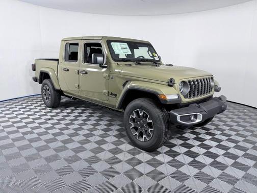 Sahara Beige 2026 Jeep Gladiator Sport