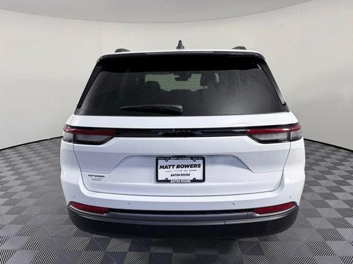 Bright White 2026 Jeep Grand Cherokee Laredo